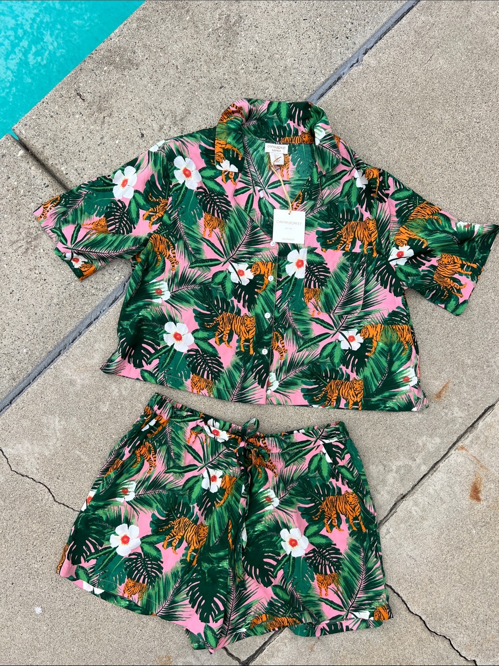 Cynthia Rowley Pink & Green Tropical Tiger Short Pajama Set